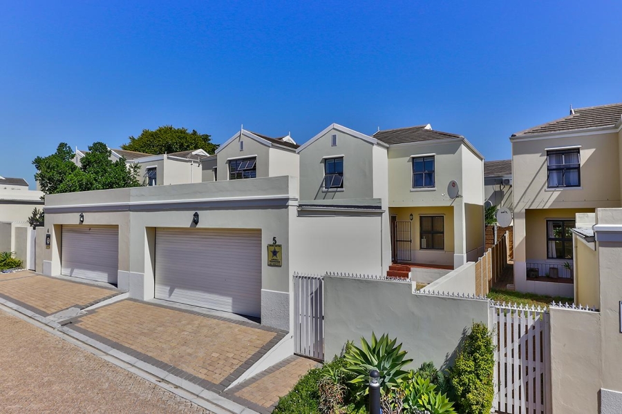 To Let 3 Bedroom Property for Rent in Royal Ascot Western Cape